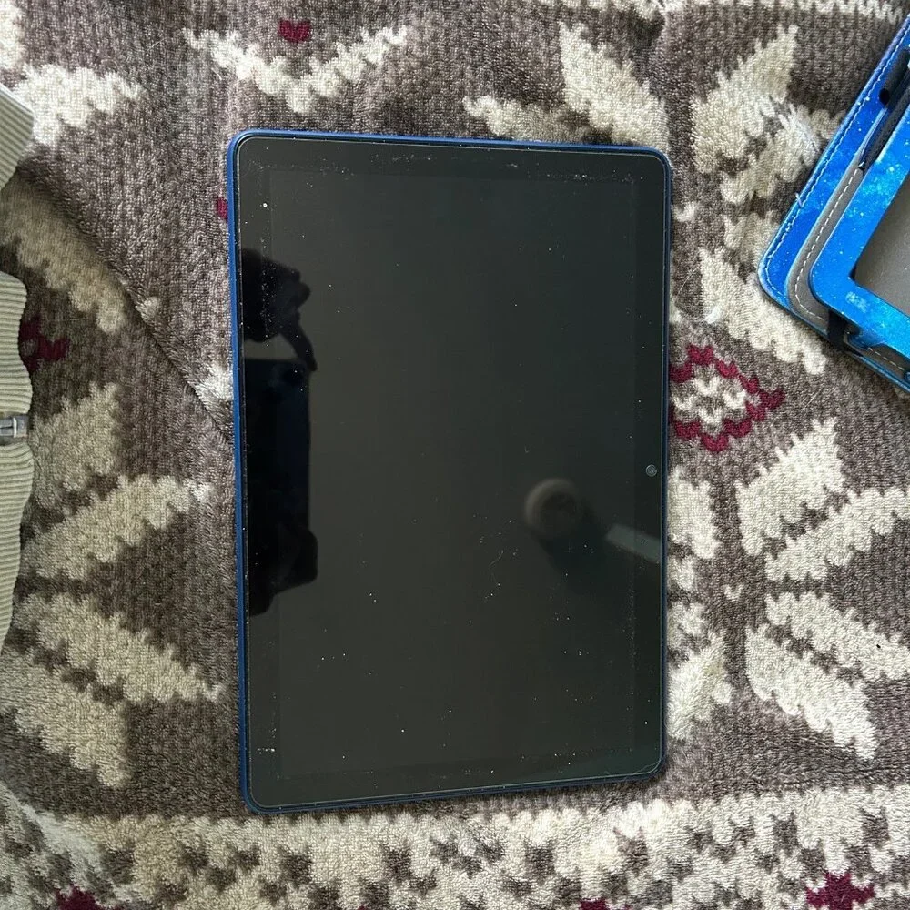 Kindle Fire HD 10 (11th Generation) - EUC